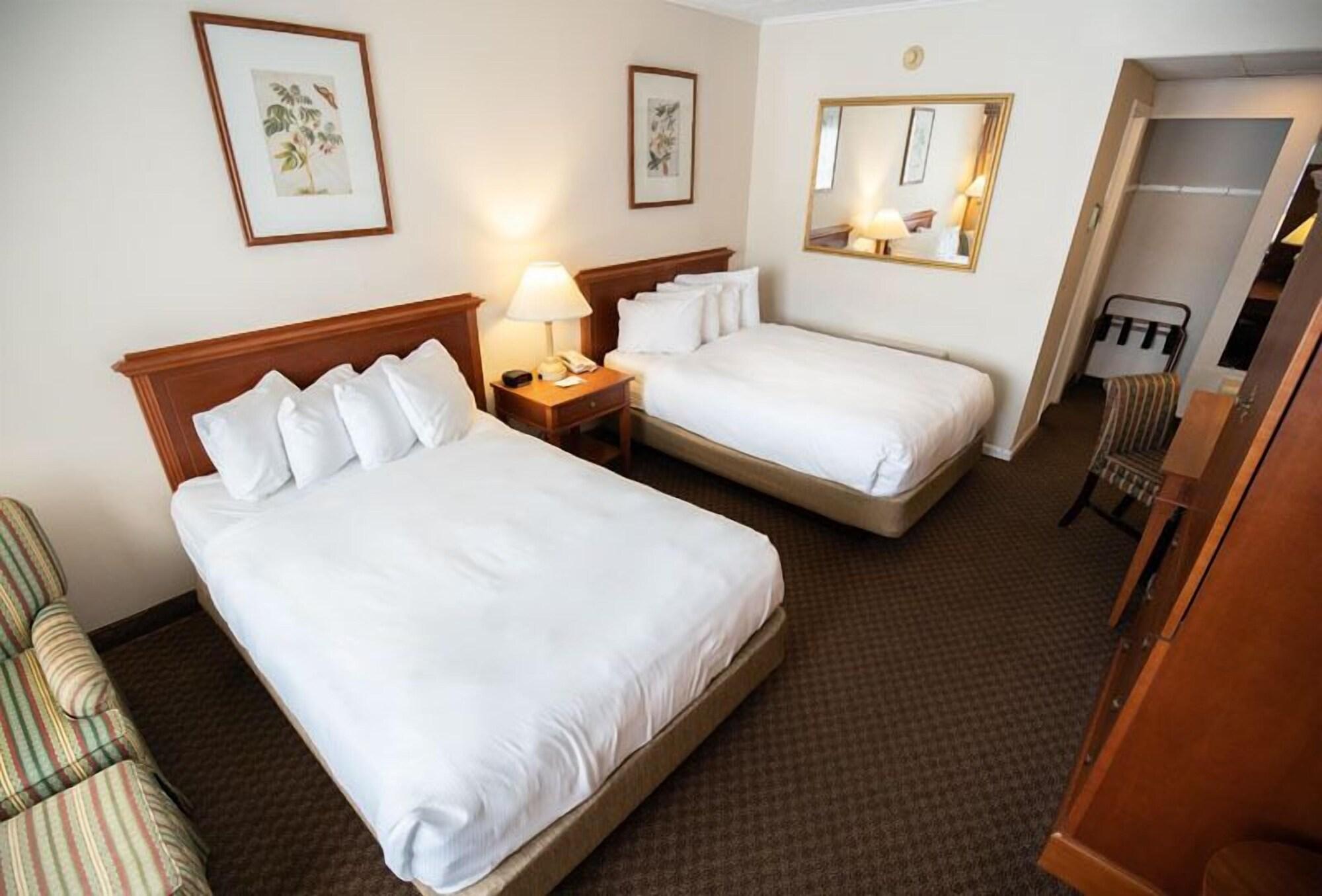 Fort William Henry Hotel Lake George Buitenkant foto