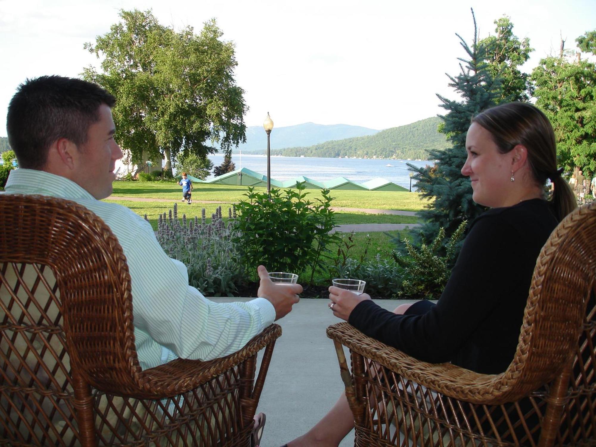 Fort William Henry Hotel Lake George Buitenkant foto