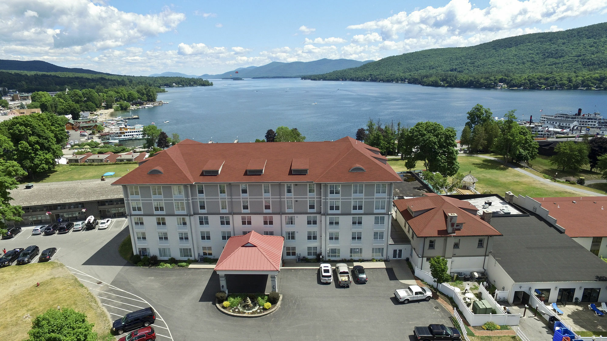 Fort William Henry Hotel Lake George Buitenkant foto